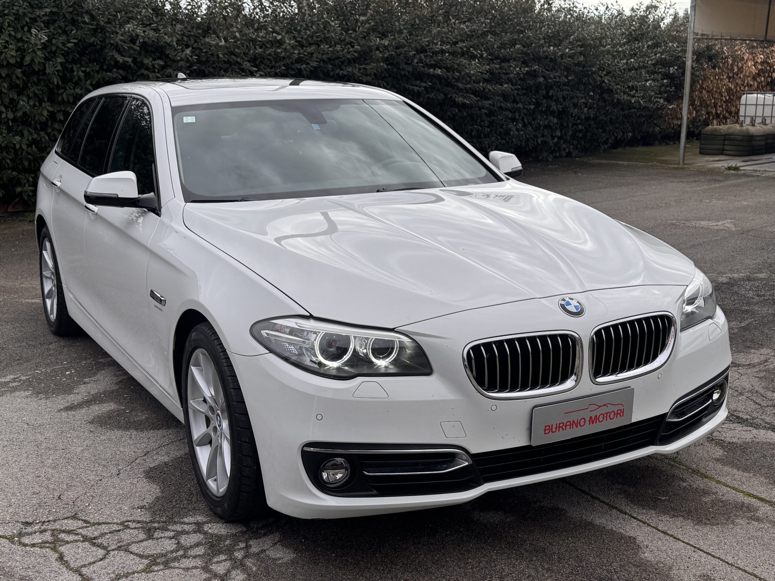 BMW 520 D TOURNIG LUXURY 190 CV - immagine 3