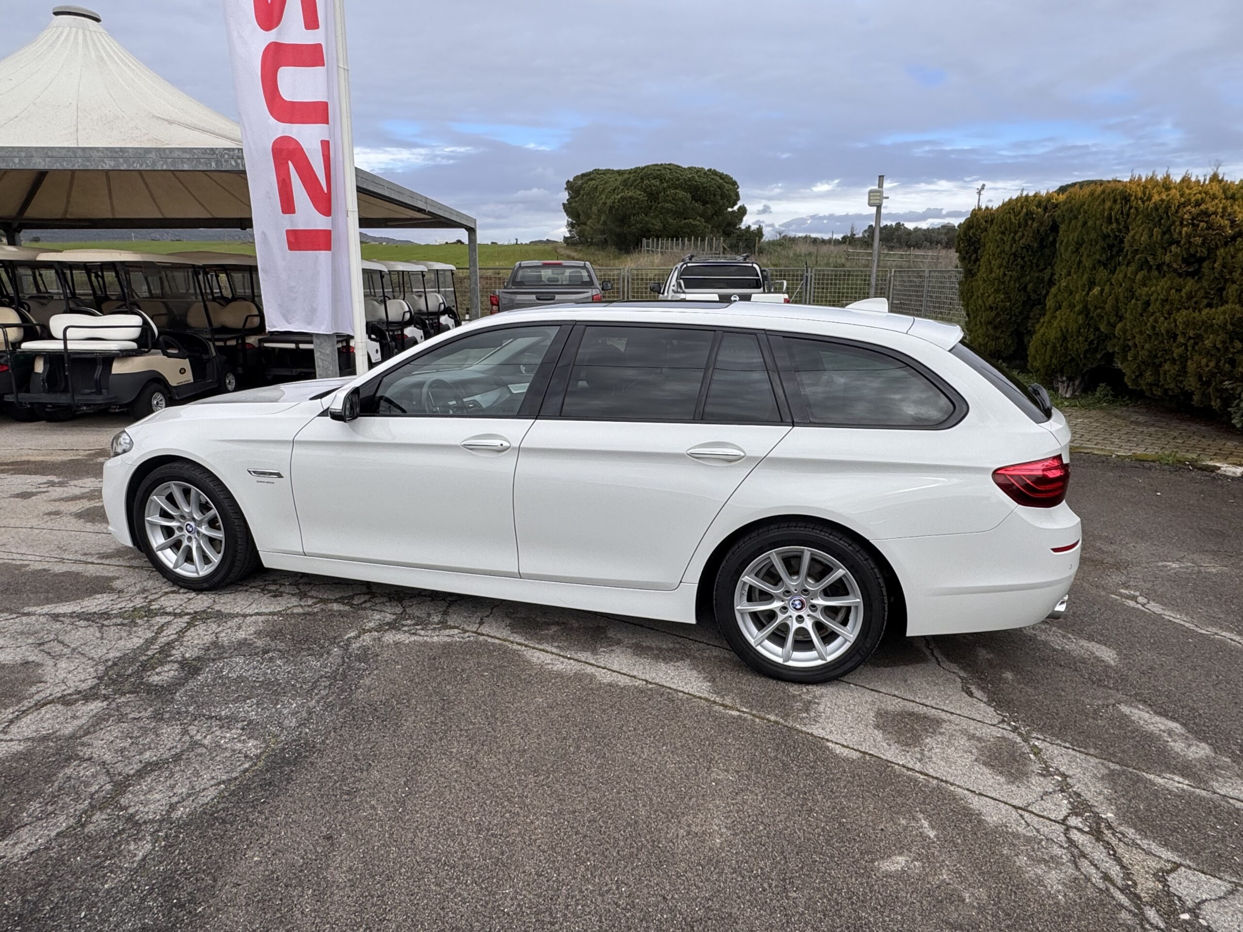BMW 520 D TOURNIG LUXURY 190 CV - immagine 8