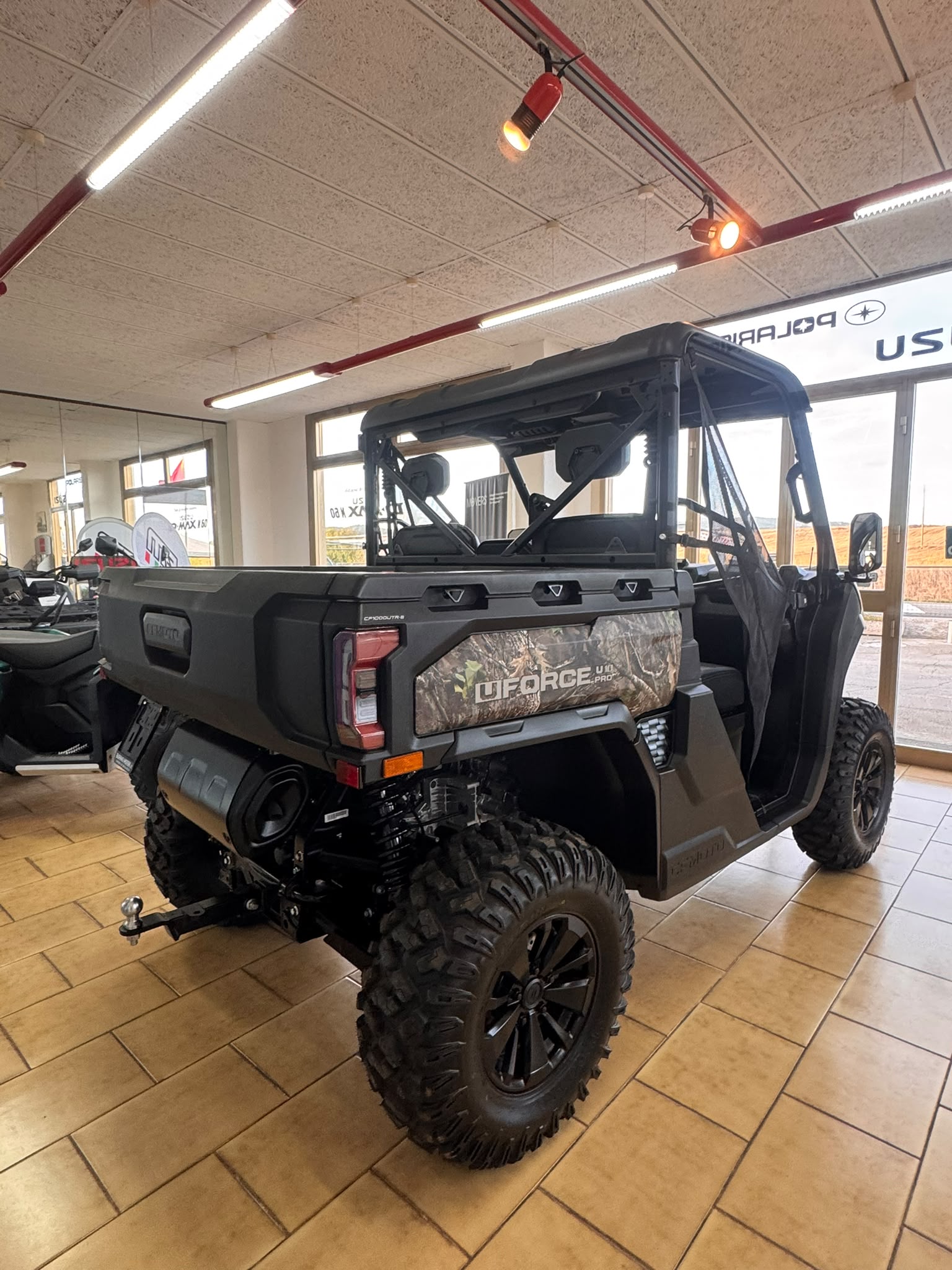 UFORCE 1000 pro EFI 4x4 - immagine 9